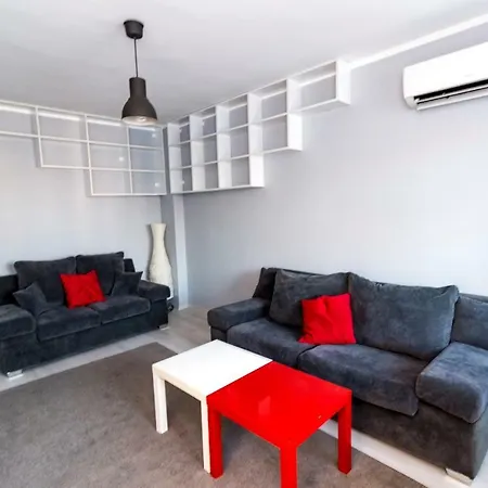 Лазурен Апартамент Apartment Burgas City